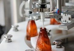 Engarrafamento plástico do champô de 4 cabeças que tampa e máquina de etiquetas