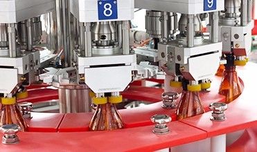 Máquina tampando do disparador máximo do cuidado da cozinha de 8000 BPH