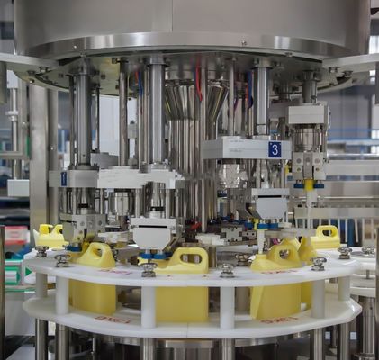 Máquina tampando da garrafa livre do ANIMAL DE ESTIMAÇÃO do minuto 4000 BPH da eliminação de erros