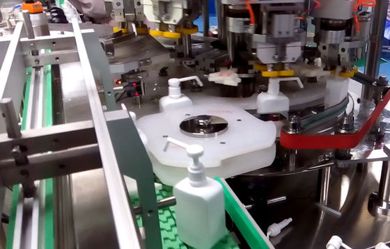 Máquina tampando automática 9600B/h