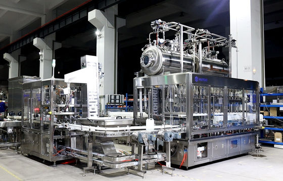 Máquina tampando de enchimento fluida do desinfetante médico